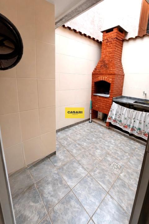 Sobrado para à venda no bairro Rudge Ramos, São Bernardo do Campo - Casari Imóveis: 