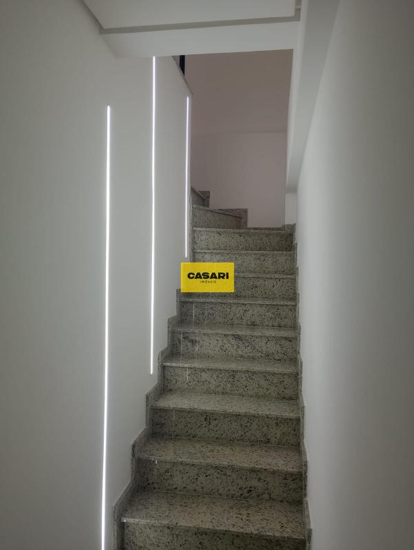 Sobrado para à venda no bairro Campestre, São Bernardo do Campo - Casari Imóveis: 