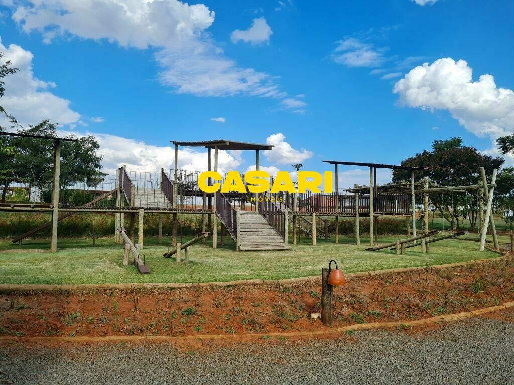 Terreno à venda no Torninos: 