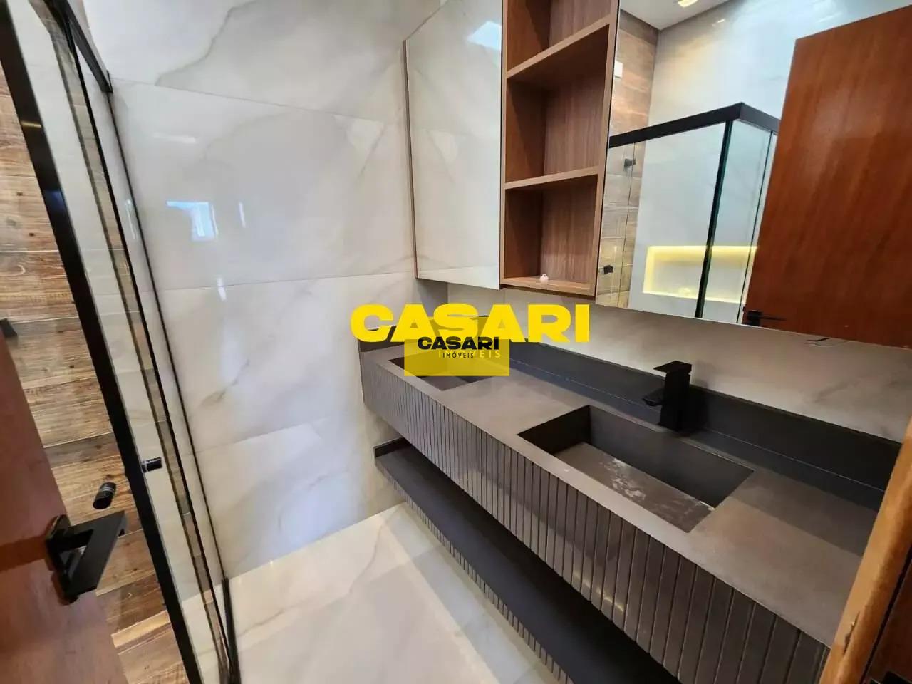 Sobrado para à venda no bairro Centro, São Bernardo do Campo - Casari Imóveis: 