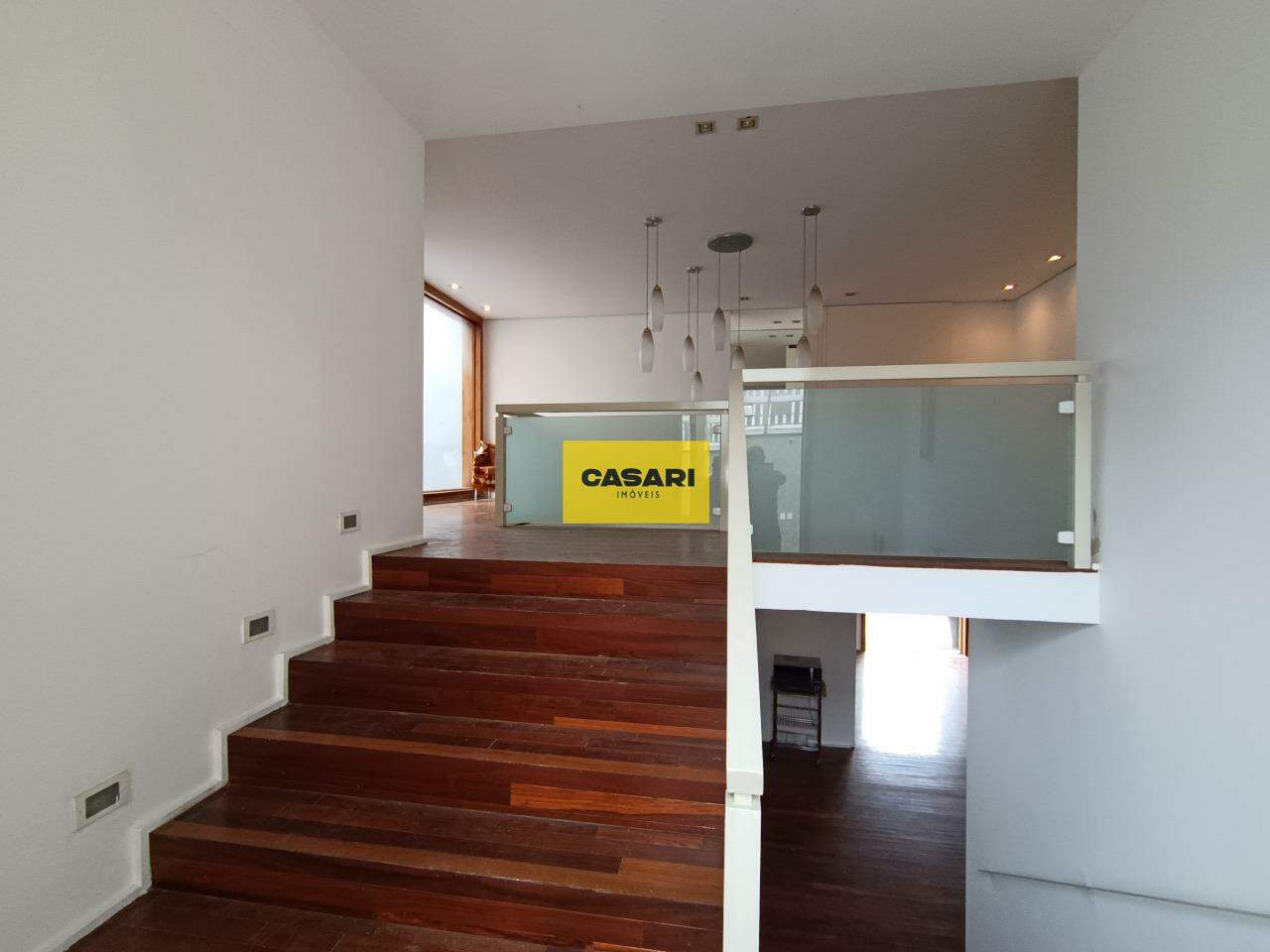 Sobrado para à venda no bairro Vila Euclides, São Bernardo do Campo - Casari Imóveis: 