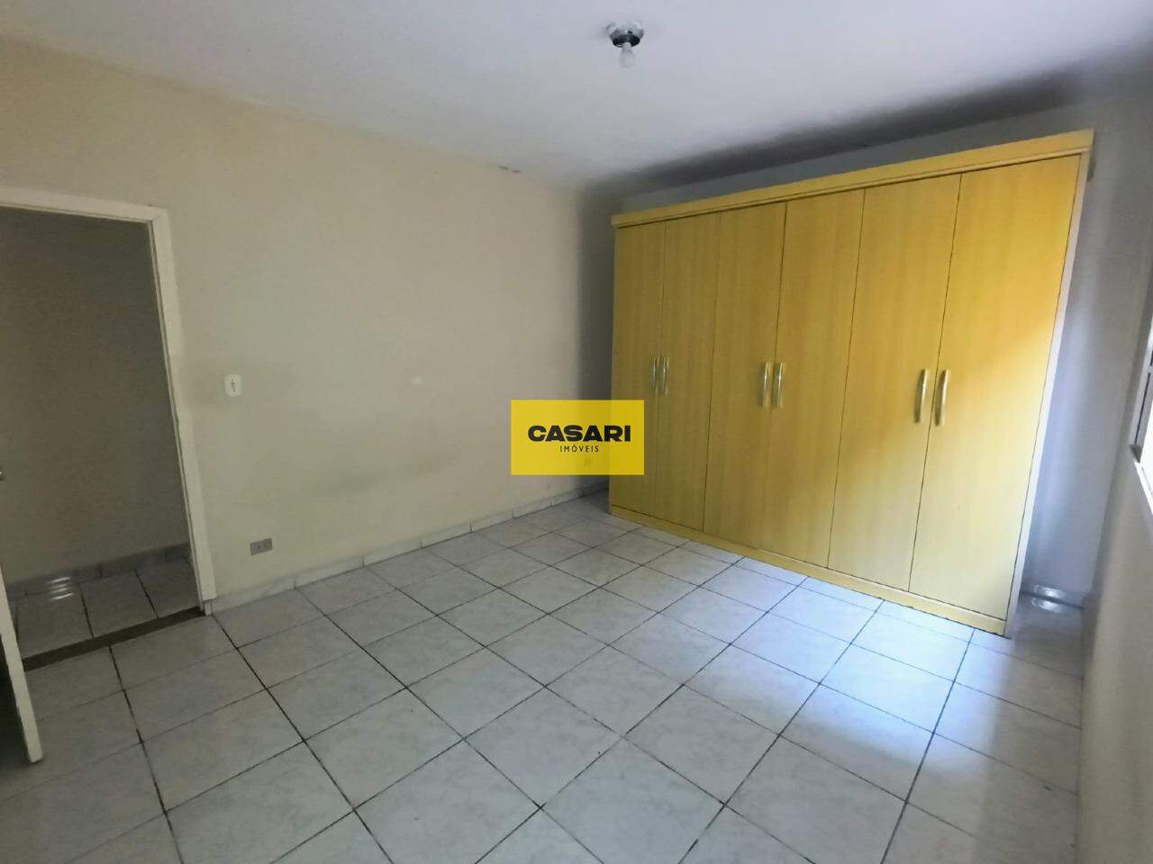 Casa para à venda no bairro Alves Dias, São Bernardo do Campo - Casari Imóveis: 