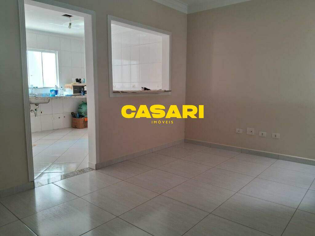 Sobrado para à venda no bairro Baeta Neves, São Bernardo do Campo - Casari Imóveis: 