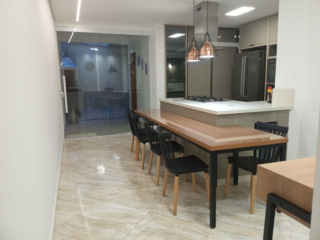 Sobrado para à venda no bairro Jardim do Mar, São Bernardo do Campo - Casari Imóveis: 