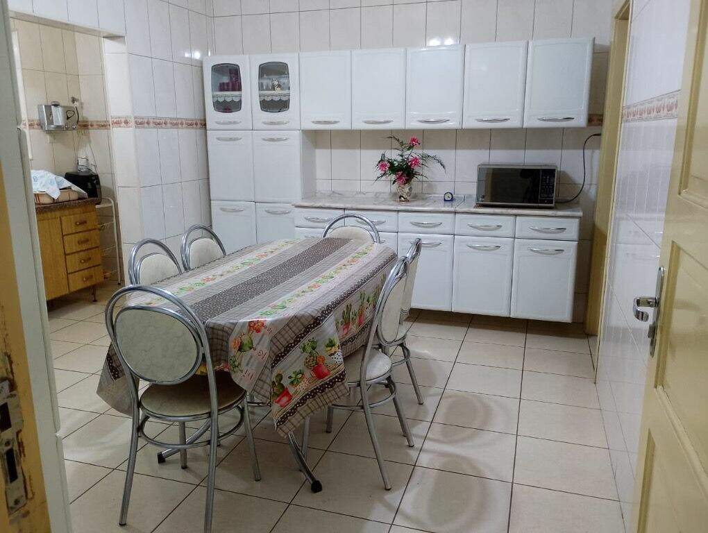 Casa para à venda no bairro Vila Luzita, Santo André - Casari Imóveis: 