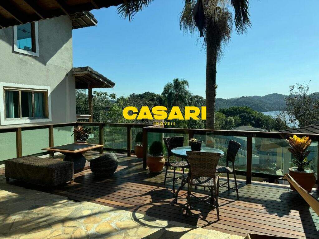 Sobrado à venda no Rio Grande: 