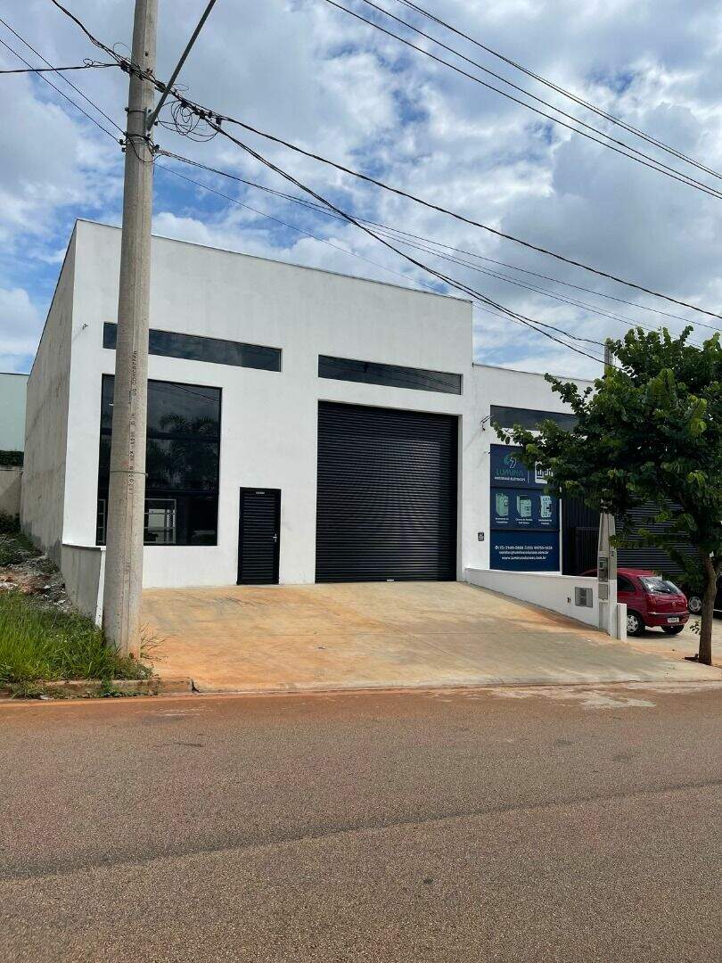 Galpão para à venda no bairro Centro Empresarial Castelo Branco, Boituva - Casari Imóveis: 