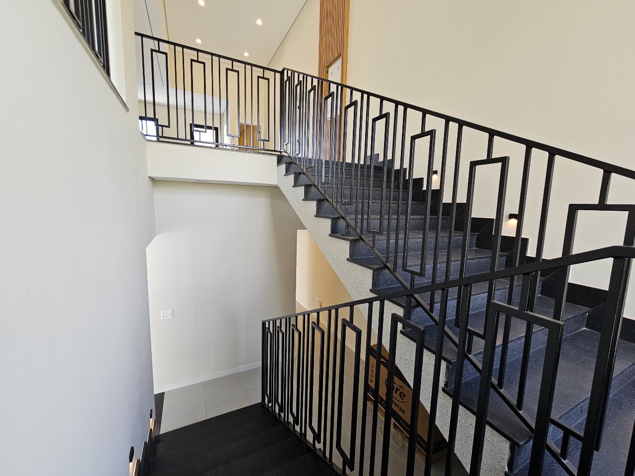 Casa para à venda no bairro Flora Ville, São Bernardo do Campo - Casari Imóveis: 