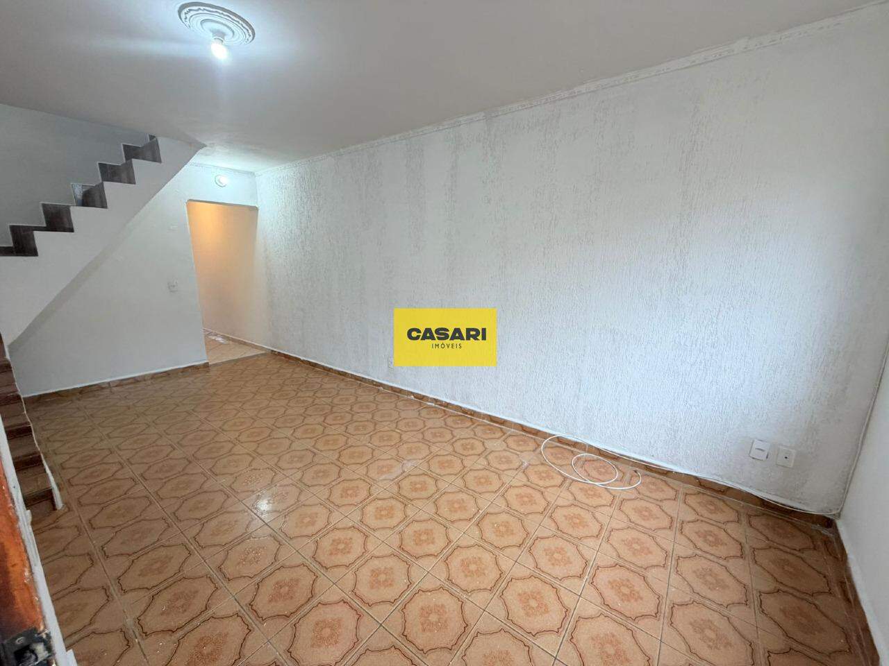 Sobrado para à venda no bairro Jardim Stella, Santo André - Casari Imóveis: 