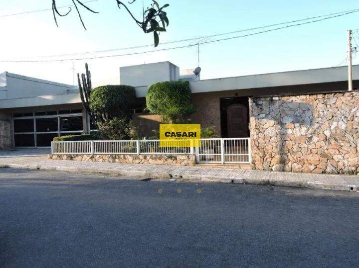 Casa para para aluguel no bairro Jardim do Mar, São Bernardo do Campo - Casari Imóveis: 