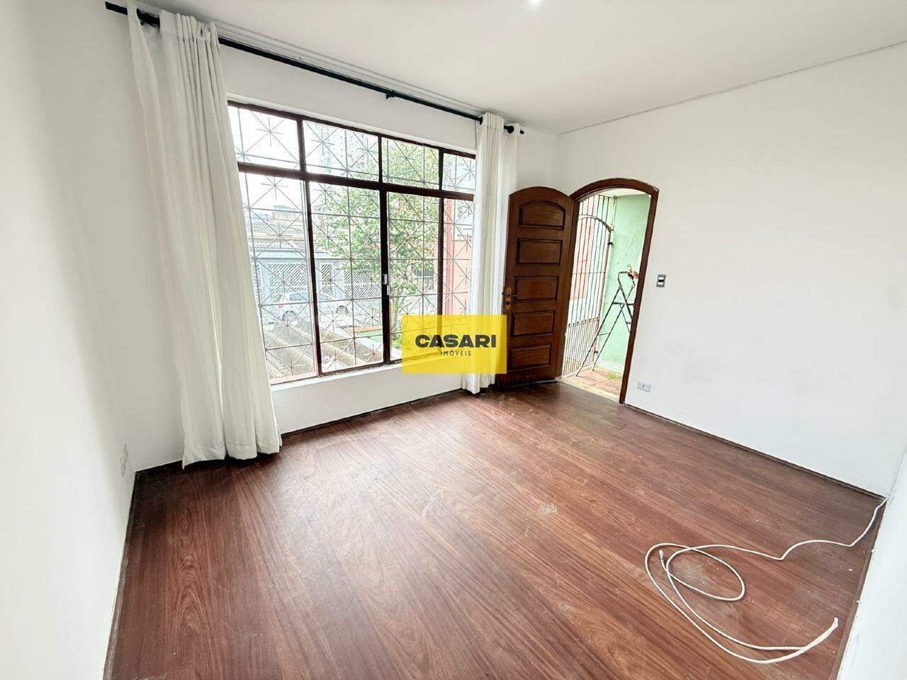 Casa para para aluguel no bairro Nova Petrópolis, São Bernardo do Campo - Casari Imóveis: 