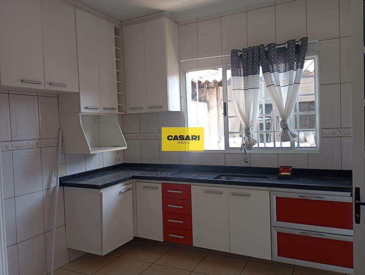 Casa para para aluguel no bairro Dos Casa, São Bernardo do Campo - Casari Imóveis: 