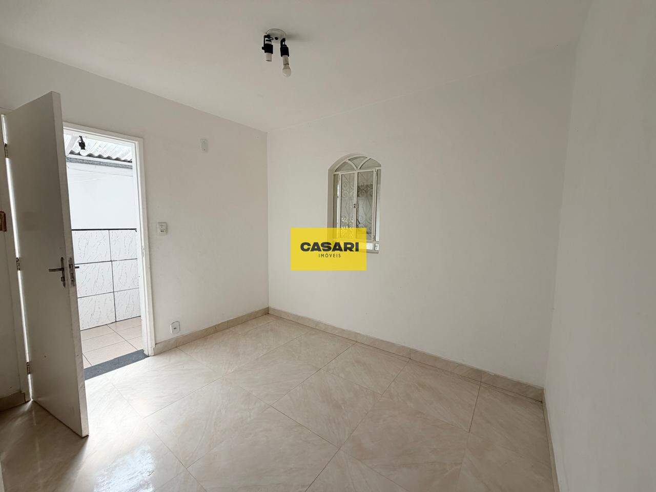 Casa para para aluguel no bairro Jordanópolis, São Bernardo do Campo - Casari Imóveis: 