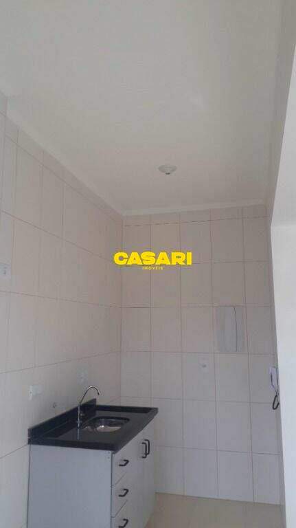 Apartamento para aluguel no Demarchi: 