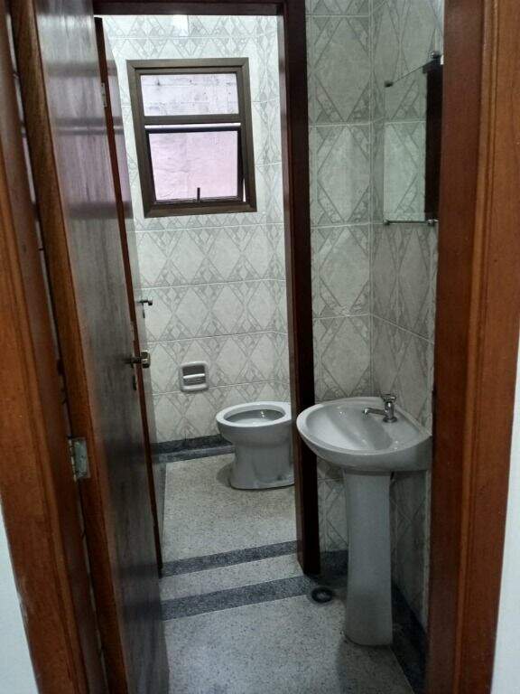 Sala para aluguel no Planalto: 