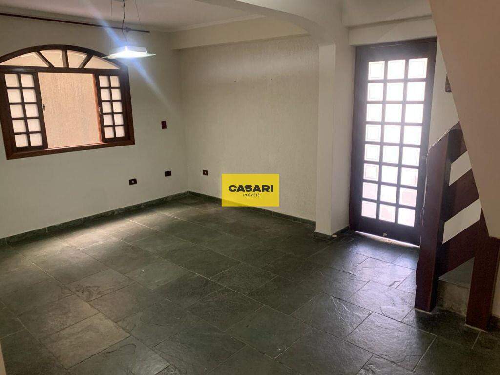 Sobrado para aluguel no bairro Jardim Hollywood, São Bernardo do Campo - Casari Imóveis: 
