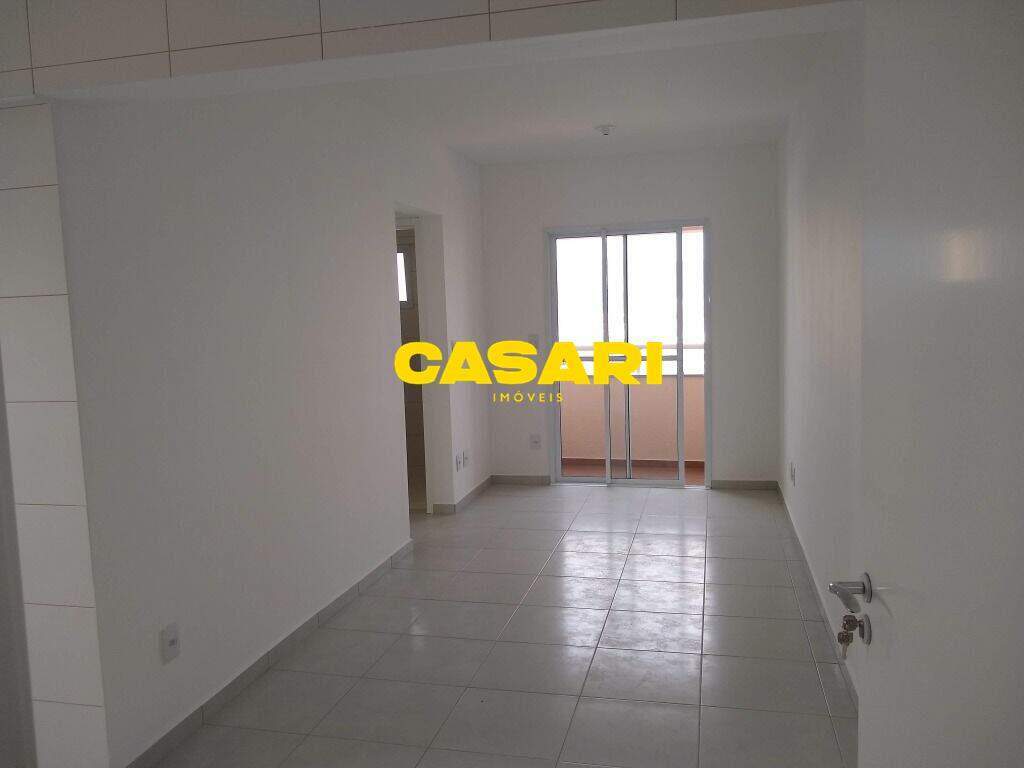 Apartamento para para aluguel no bairro Rudge Ramos, São Bernardo do Campo - Casari Imóveis: 
