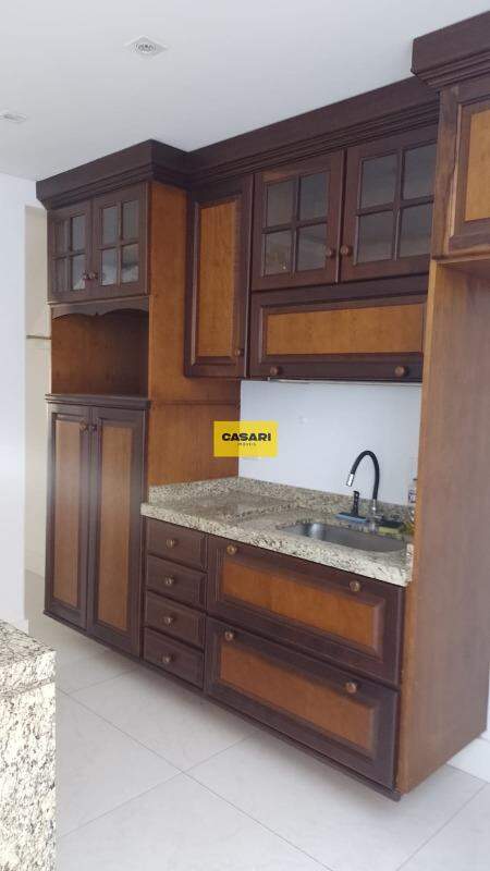 Sobrado para para aluguel no bairro Dos Casa, São Bernardo do Campo - Casari Imóveis: 