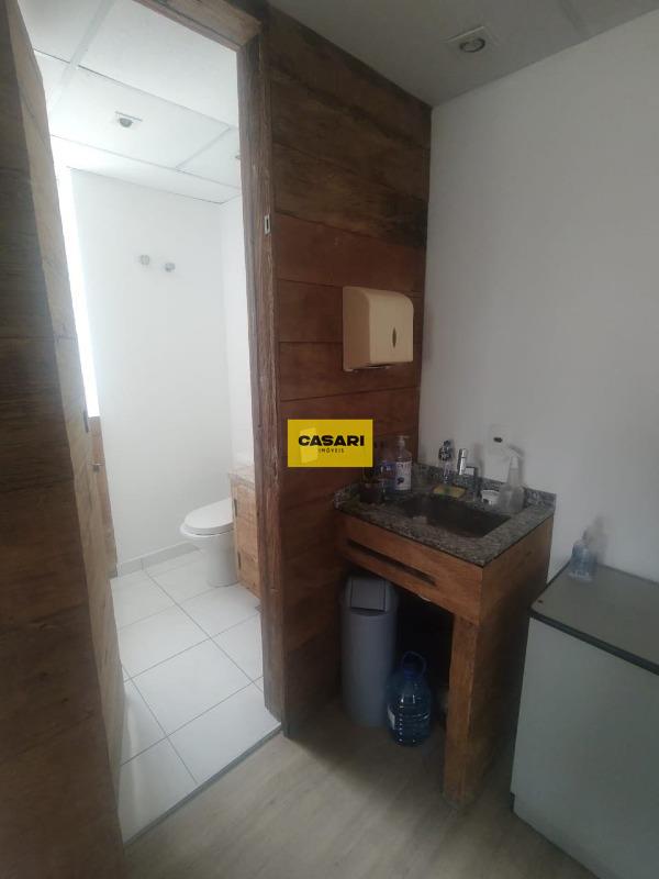Sala para para aluguel no bairro Rudge Ramos, São Bernardo do Campo - Casari Imóveis: 
