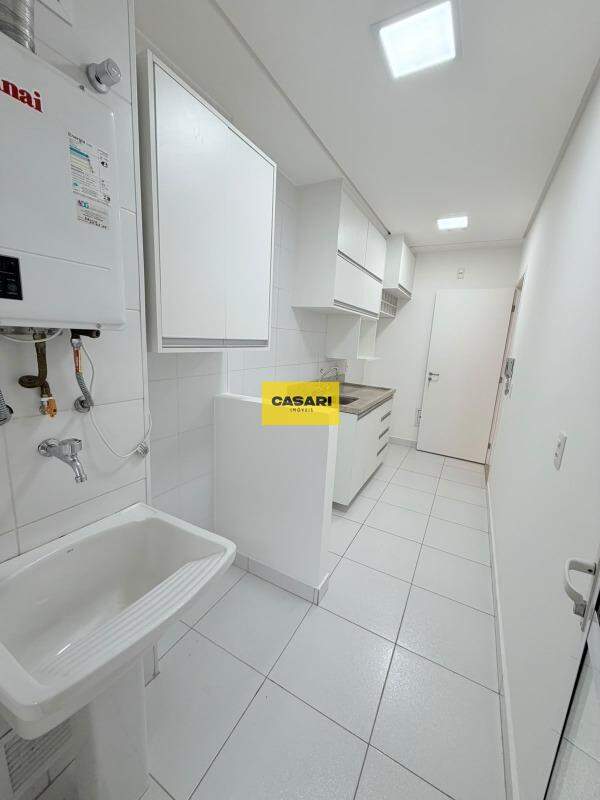 Apartamento para para aluguel no bairro Baeta Neves, São Bernardo do Campo - Casari Imóveis: 