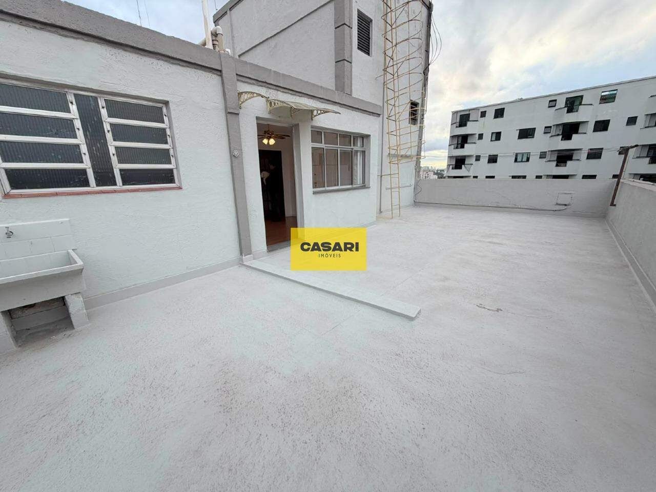 Apartamento para para aluguel no bairro Rudge Ramos, São Bernardo do Campo - Casari Imóveis: 