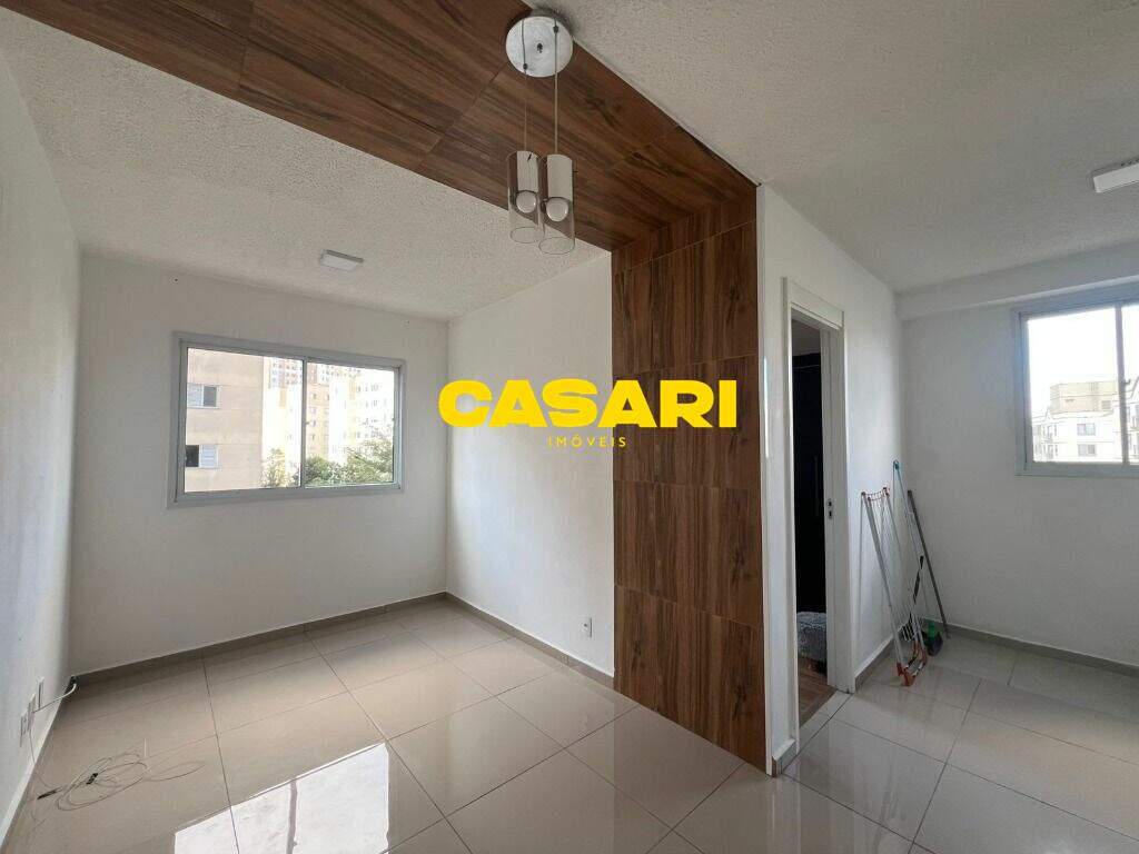 Apartamento para para aluguel no bairro Jardim Santa Emília, São Paulo - Casari Imóveis: 
