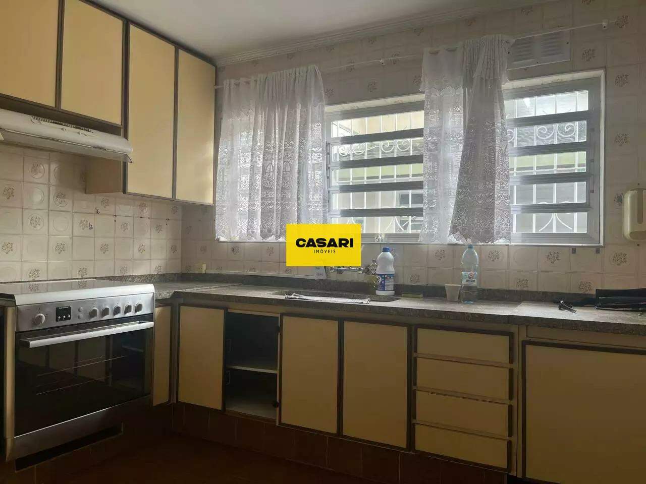 Sobrado para para aluguel no bairro Nova Petrópolis, São Bernardo do Campo - Casari Imóveis: 