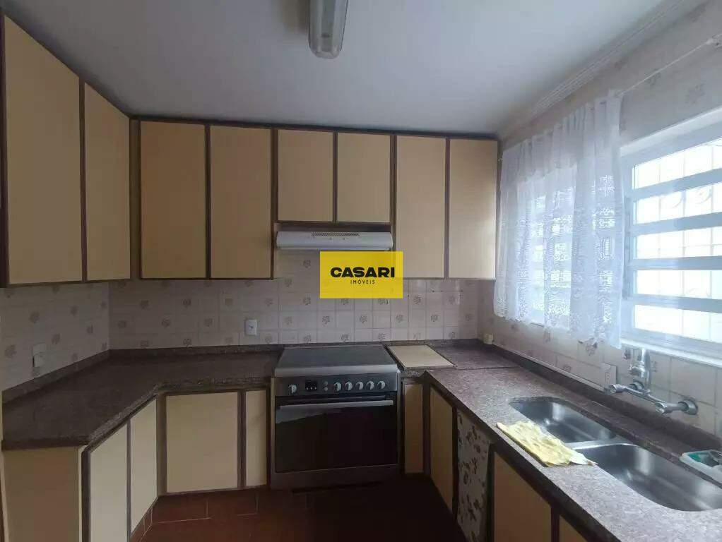 Sobrado para para aluguel no bairro Nova Petrópolis, São Bernardo do Campo - Casari Imóveis: 