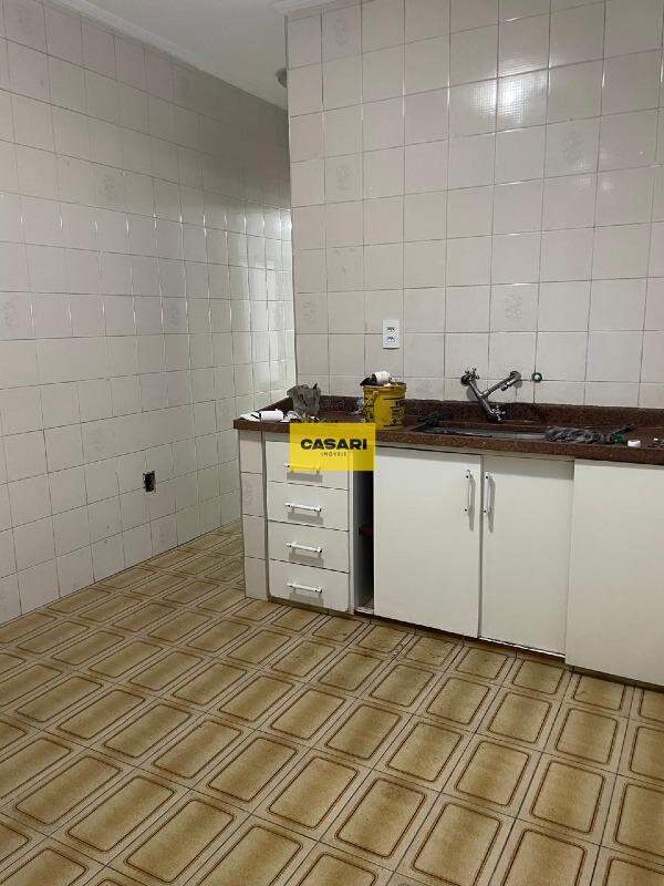 Sobrado para para aluguel no bairro Piraporinha, Diadema - Casari Imóveis: 