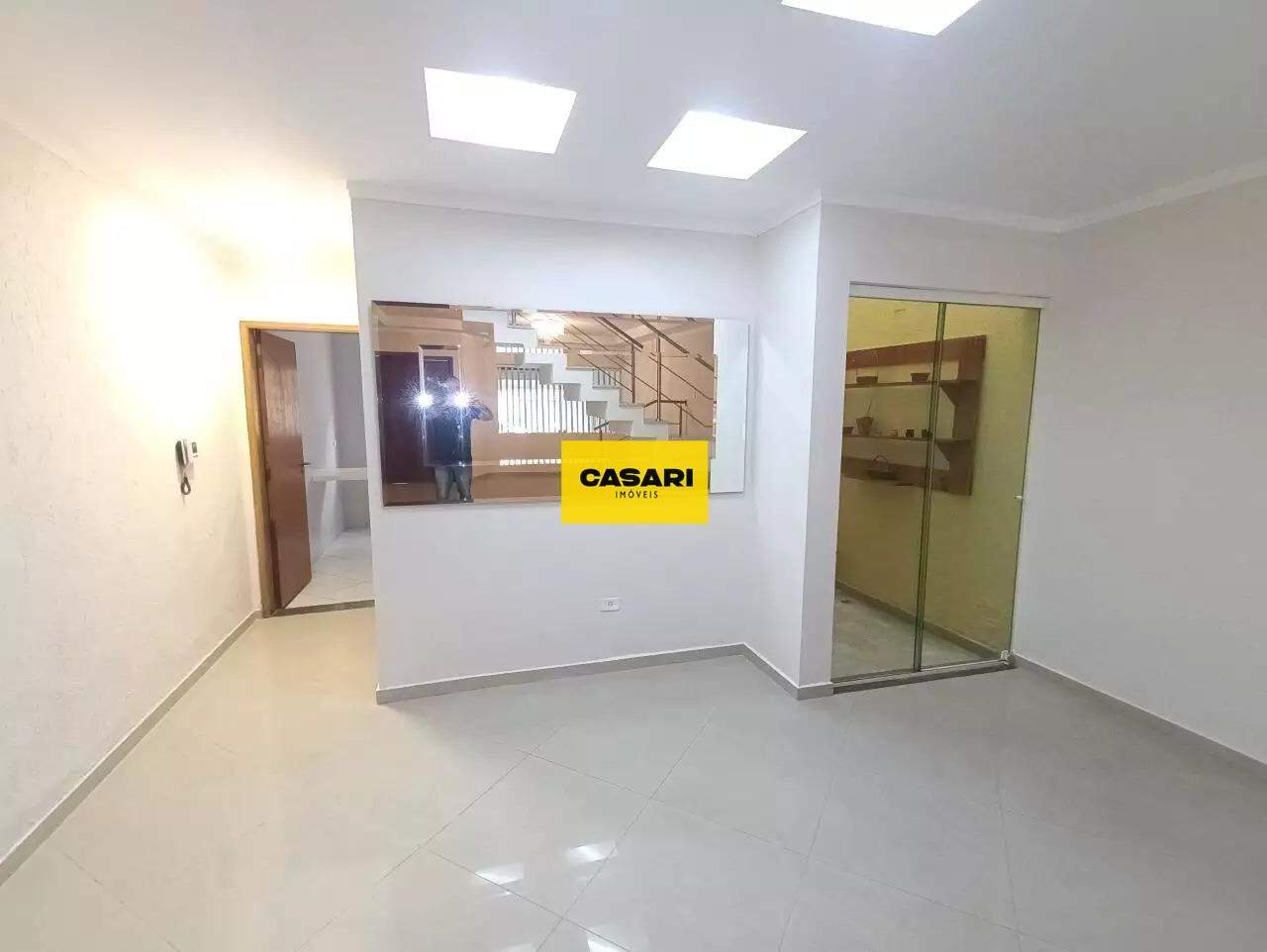 Sobrado para para aluguel no bairro Independência, São Bernardo do Campo - Casari Imóveis: 