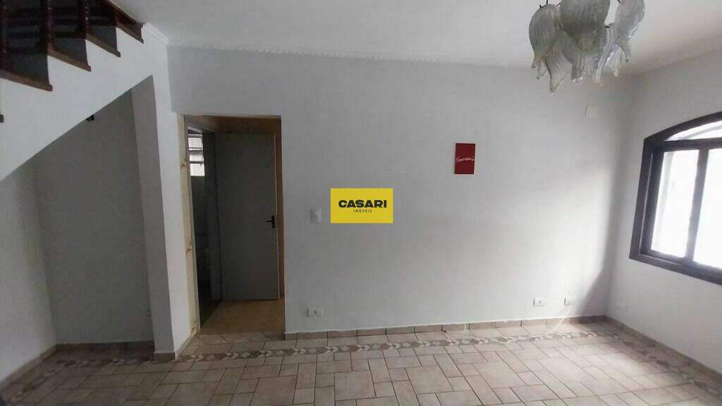 Sobrado para aluguel no bairro Rudge Ramos, São Bernardo do Campo - Casari Imóveis: 