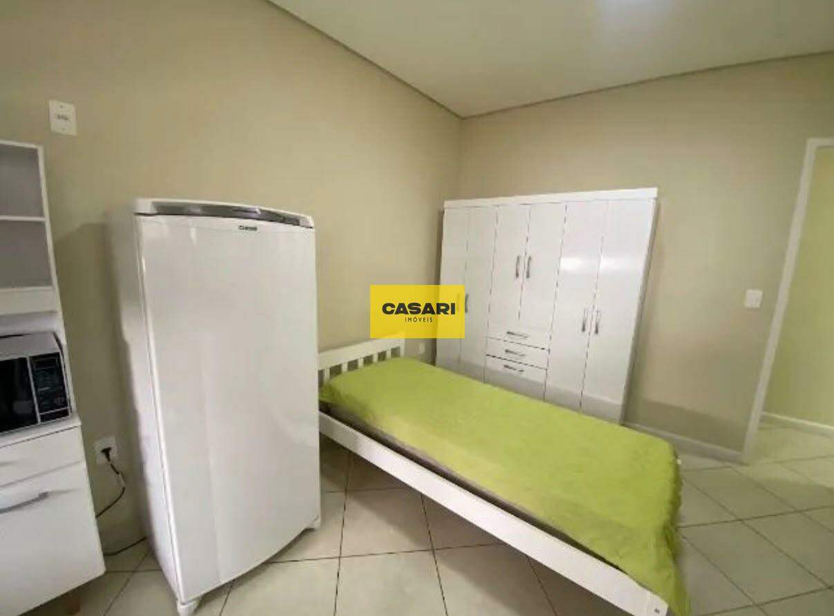 Kitnet para para aluguel no bairro Rudge Ramos, São Bernardo do Campo - Casari Imóveis: 