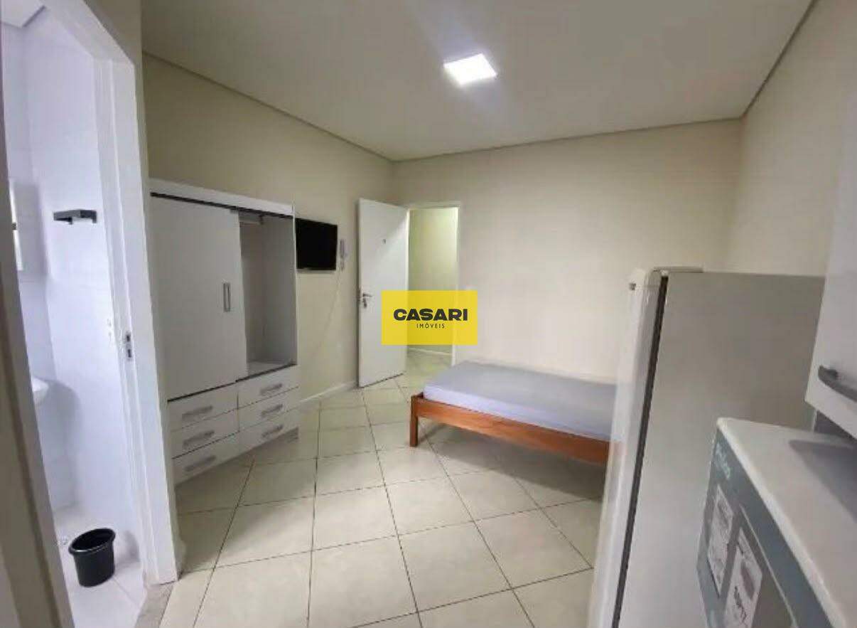 Kitnet para para aluguel no bairro Rudge Ramos, São Bernardo do Campo - Casari Imóveis: 