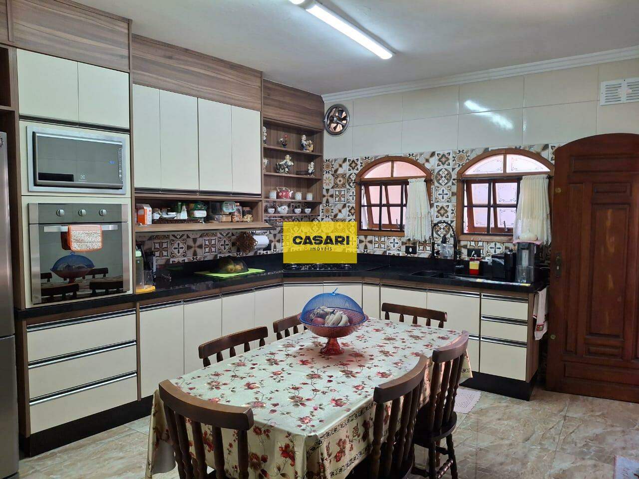Sobrado para à venda no bairro Nova Petrópolis, São Bernardo do Campo - Casari Imóveis: 