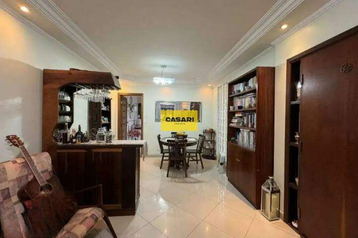 Casa para à venda no bairro Jardim Hollywood, São Bernardo do Campo - Casari Imóveis: 