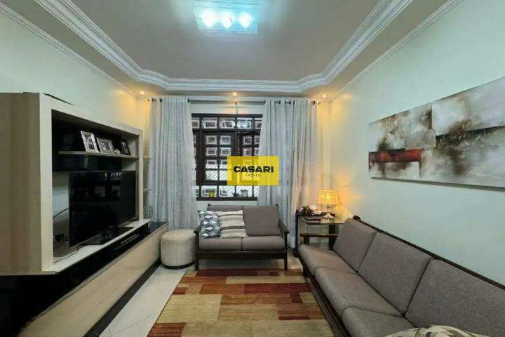 Casa para à venda no bairro Jardim Hollywood, São Bernardo do Campo - Casari Imóveis: 