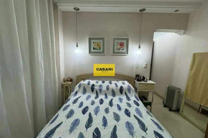 Casa para à venda no bairro Jardim Hollywood, São Bernardo do Campo - Casari Imóveis: 