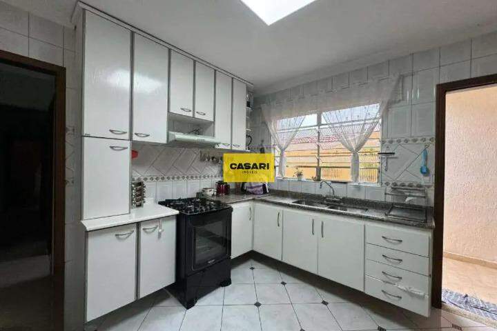 Casa para à venda no bairro Jardim Hollywood, São Bernardo do Campo - Casari Imóveis: 