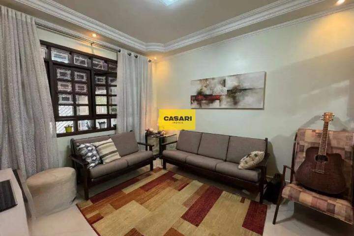 Casa para à venda no bairro Jardim Hollywood, São Bernardo do Campo - Casari Imóveis: 