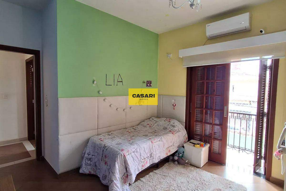 Sobrado para à venda no bairro Rudge Ramos, São Bernardo do Campo - Casari Imóveis: 