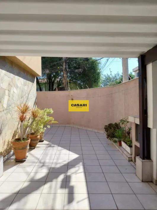 Sobrado à venda no Jardim Hollywood: 