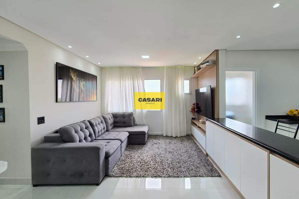 Apartamento à venda no Baeta Neves: 