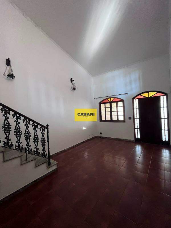 Sobrado à venda com 4 quartos quartos e 209,67 m² no bairro Rudge Ramos, São Bernardo do Campo - Casari Imóveis: 