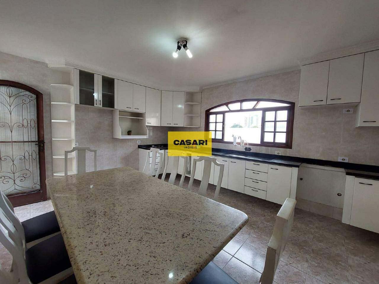 Sobrado para à venda no bairro Vila Alice, Santo André - Casari Imóveis: 