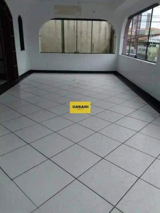 Casa para à venda no bairro Nova Petrópolis, São Bernardo do Campo - Casari Imóveis: 