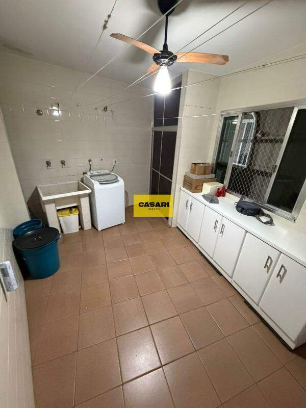 Sobrado para à venda no bairro Vila Valparaíso, Santo André - Casari Imóveis: 