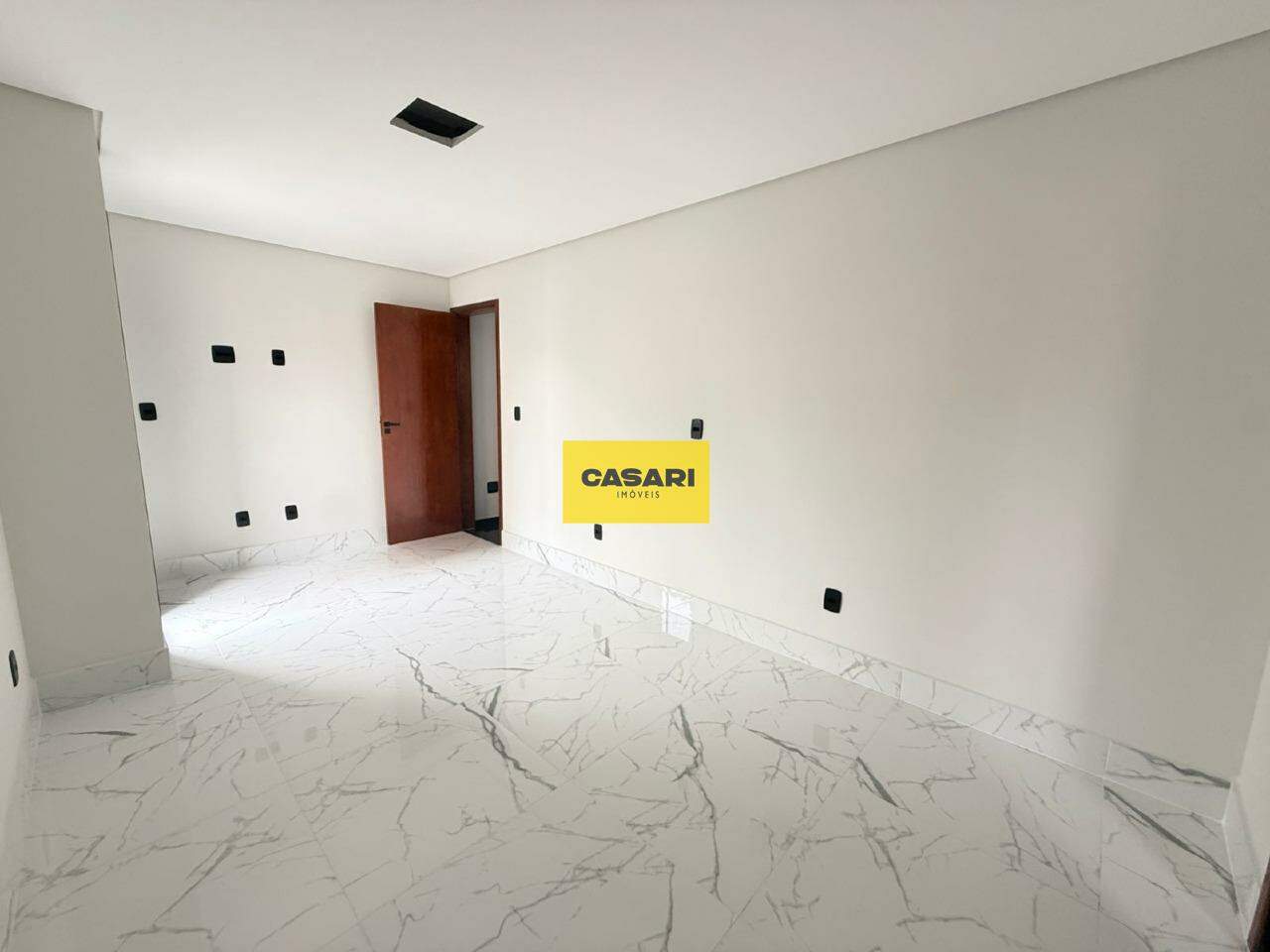 Sobrado à venda no Parque das Nações: 