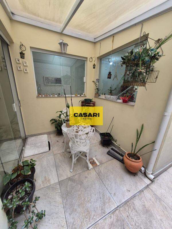 Sobrado para à venda no bairro Rudge Ramos, São Bernardo do Campo - Casari Imóveis: 