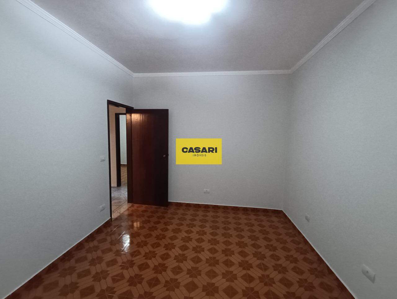 Casa Assobradada para à venda no bairro Baeta Neves, São Bernardo do Campo - Casari Imóveis: 
