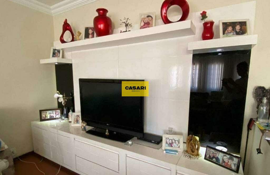 Sobrado para à venda no bairro Nova Petrópolis, São Bernardo do Campo - Casari Imóveis: 